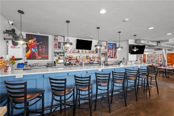 Listing Image #3 - Others for sale at 1091 Main Street, Pawtucket RI 02860