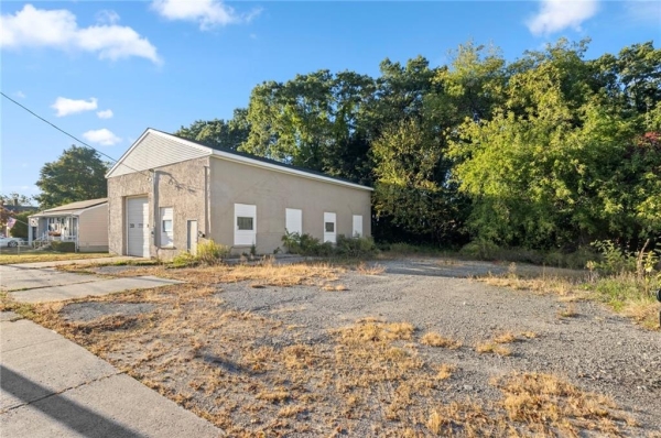 Listing Image #2 - Others for sale at 144 Cooper Avenue, Woonsocket RI 02895