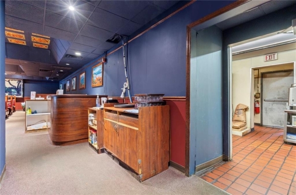 Listing Image #3 - Others for sale at 376 Bullocks Point Avenue, East Providence RI 02915