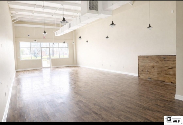 Listing Image #2 - Retail for sale at 1100 D STERLINGTON ROAD, Monroe LA 71201