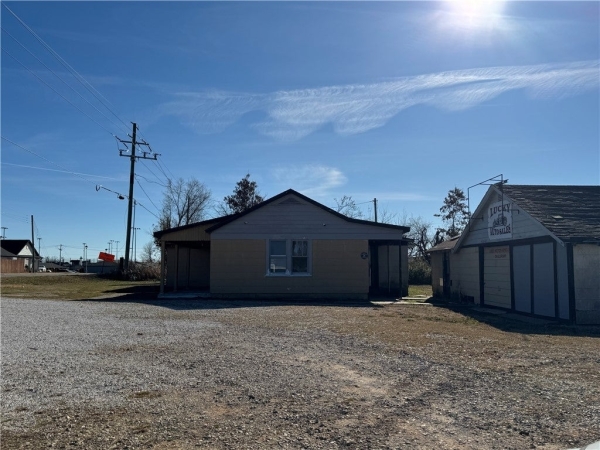 Listing Image #1 - Others for sale at 1220 13th Street, Rogers AR 72756