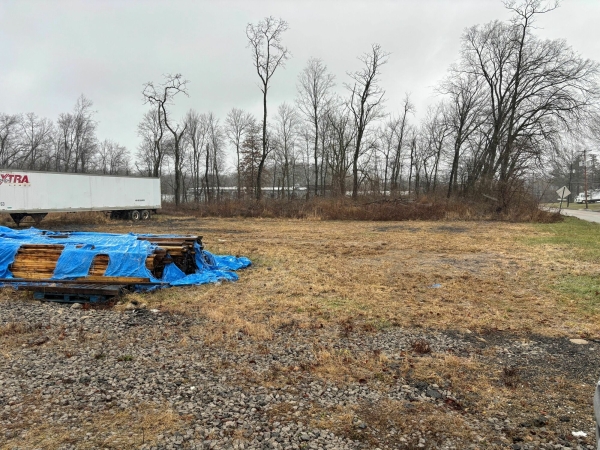 Listing Image #2 - Land for sale at 10 Victoria Rd, Austintown FL 44515