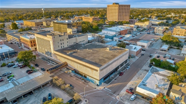 Listing Image #3 - Others for sale at 120 S Main Street, Victoria TX 77901