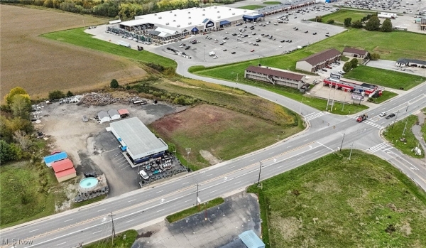 Listing Image #2 - Others for sale at 902 Pike Street, Marietta OH 45750