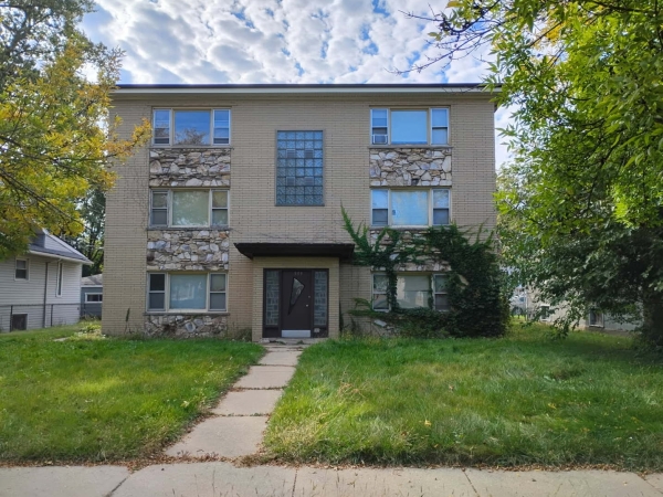 Listing Image #1 - Multi-family for sale at 555 W 111th Street, Chicago IL 60628