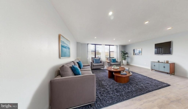 Listing Image #3 - Office for sale at 4600 Duke Street , 431, Alexandria VA 22304