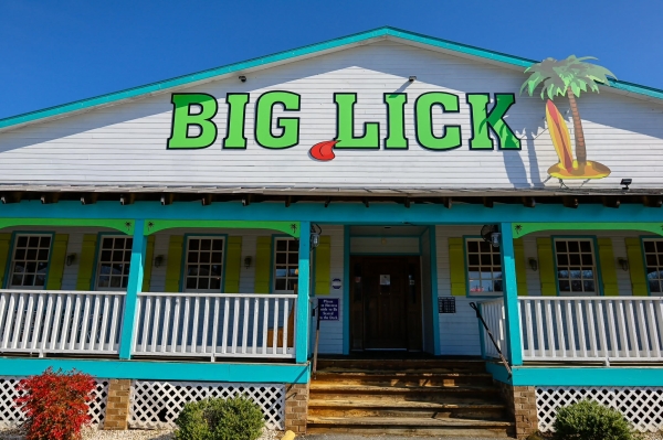 Listing Image #3 - Retail for sale at 4001 Murray Pl, Lynchburg VA 24501