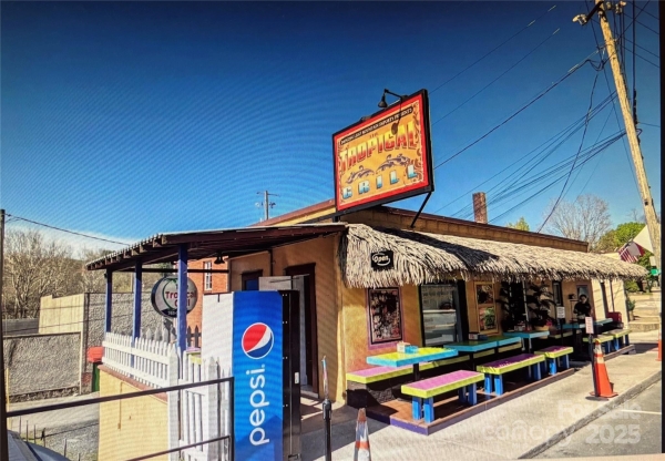 Listing Image #2 - Others for sale at 198 Oak Avenue, Spruce Pine NC 28777 Listing Image #2 - Others for sale at 198 Oak Avenue, Spruce Pine NC 28777