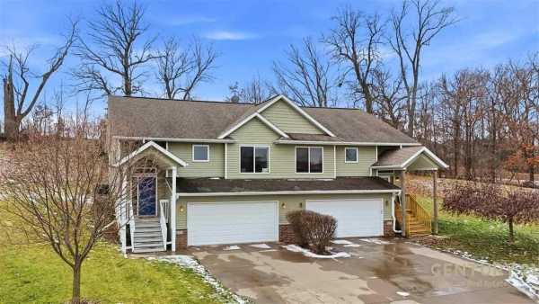 Listing Image #2 - Others for sale at 295 Hickory Ct, Tiffin IA 52340