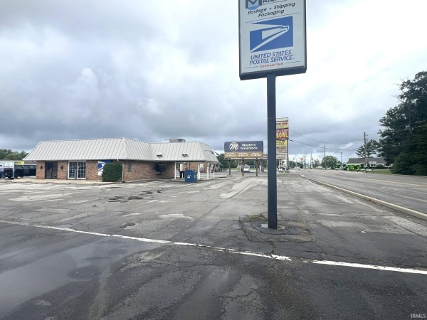 Listing Image #1 - Others for sale at 4801 N Wheeling Avenue, Muncie IN 47304