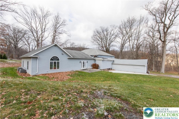Listing Image #3 - Others for sale at 1303 Evergreen Drive, Lower Saucon Twp PA 18015