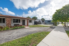 Listing Image #3 - Multi-family for sale at 1035-1037 SW 76th Ave, Miami FL 33144
