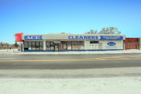 Listing Image #1 - Others for sale at 2854 E 7 Mile, Detroit MI 48234