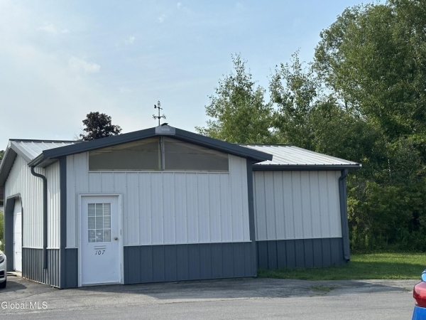 Listing Image #2 - Retail for sale at 107 S Comrie Avenue, Johnstown NY 12095 Listing Image #2 - Retail for sale at 107 S Comrie Avenue, Johnstown NY 12095