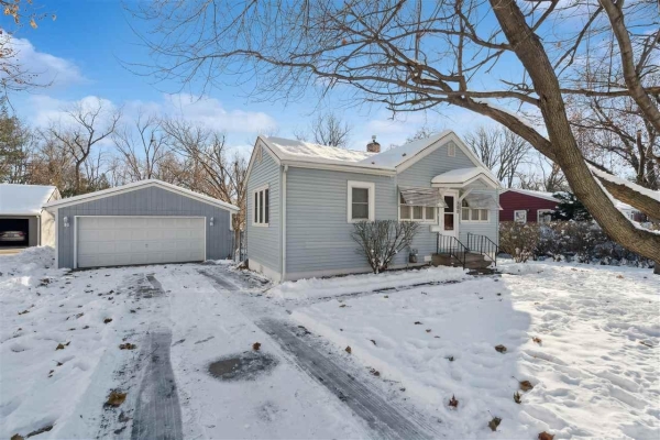 Listing Image #2 - Others for sale at 1200 33rd St Se, Cedarrapids IA 52403 Listing Image #2 - Others for sale at 1200 33rd St Se, Cedarrapids IA 52403