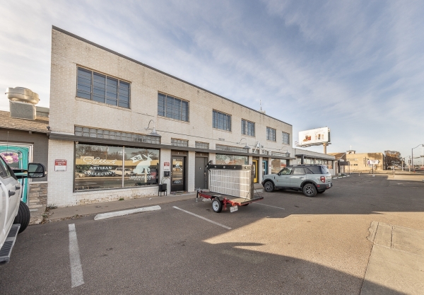Listing Image #2 - Office for sale at 2619 34th St, Lubbock TX 79410