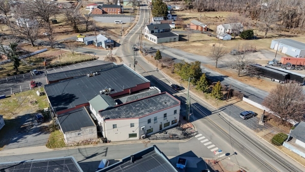 Listing Image #2 - Others for sale at 1002 Main Street, Dillwyn VA 23936