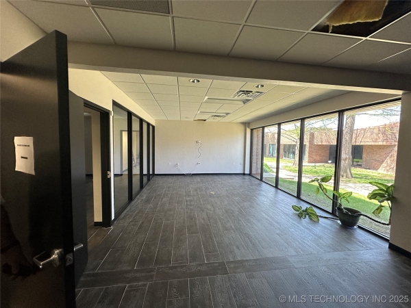 Listing Image #1 - Office for sale at 7100 N Classen, Oklahoma City OK 73116