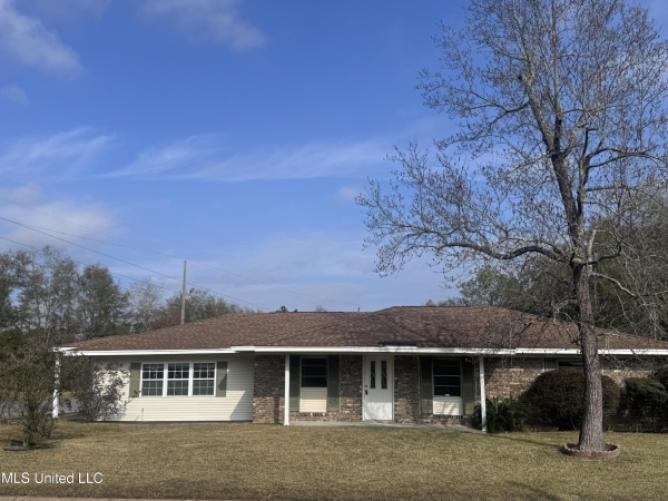 Listing Image #2 - Office for sale at 130 Darran Street, Gulfport MS 39503