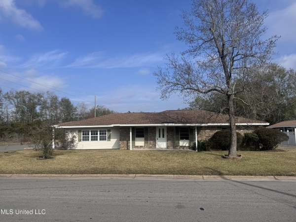 Listing Image #3 - Office for sale at 130 Darran Street, Gulfport MS 39503