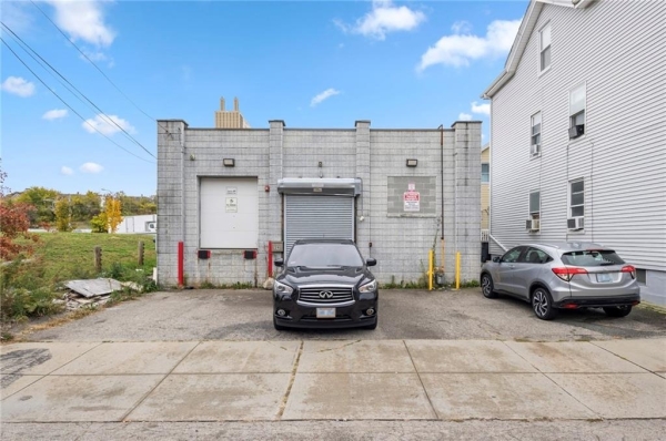 Listing Image #1 - Others for sale at 39 De Soto Street, Providence RI 02909