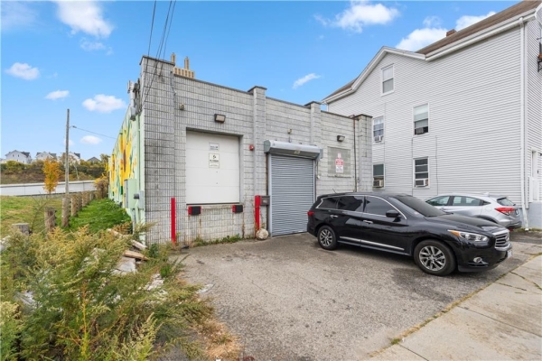 Listing Image #2 - Others for sale at 39 De Soto Street, Providence RI 02909