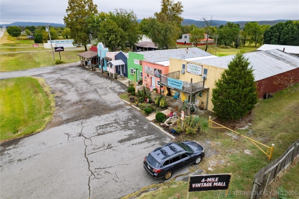 Listing Image #1 - Retail for sale at 1675 E Old Highway 62, Fort Gibson OK 74434