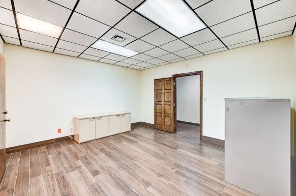 Listing Image #3 - Office for sale at 601 S Rancho Dr Ste C22 & C23, Las Vegas NV 89106