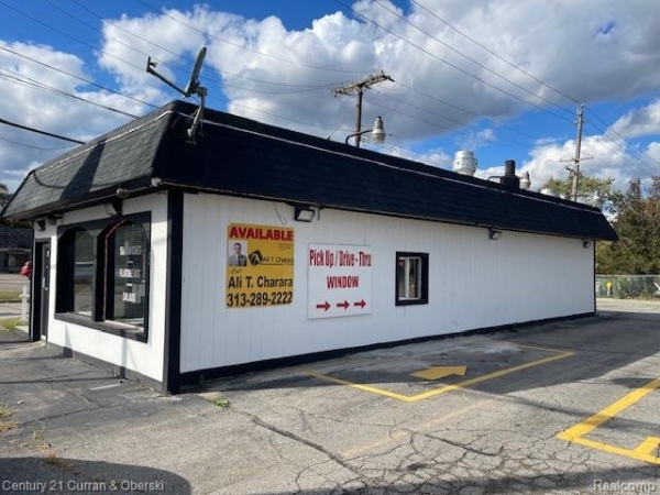 Listing Image #2 - Others for sale at 2548 Elizabeth Lake Road, Waterford Charter Township MI 48328