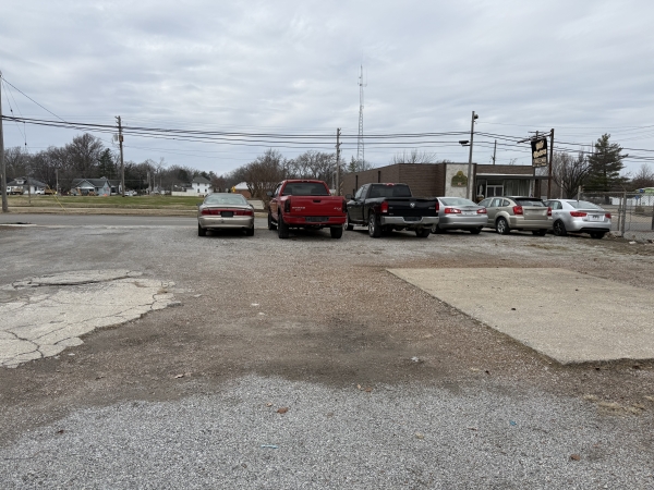 Listing Image #2 - Others for sale at 327 N Illinois Avenue, Carbondale IL 62901