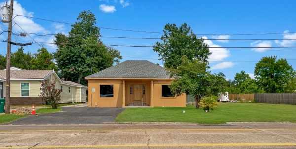 Listing Image #3 - Office for sale at 3615 Kirkman St, Lake Charles LA 70607 Listing Image #3 - Office for sale at 3615 Kirkman St, Lake Charles LA 70607