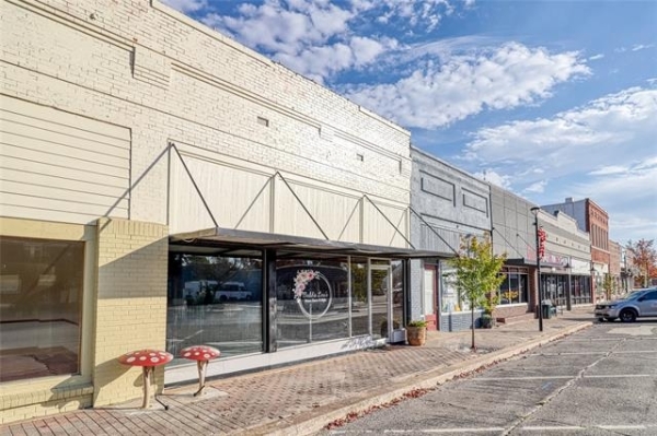 Listing Image #1 - Office for sale at 115 S Main Street, Eufaula OK 74432