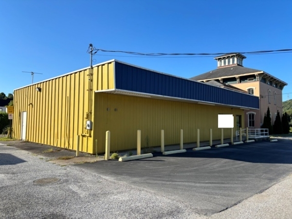 Listing Image #3 - Others for sale at 900 Ridge Ave, New Cumberland WV 26047