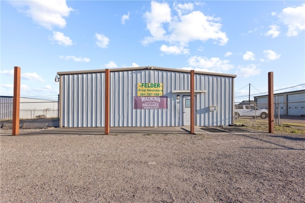 Listing Image #1 - Industrial for sale at 612 S Hwy 77, Robstown TX 78380