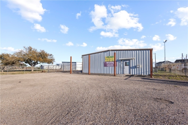 Listing Image #2 - Industrial for sale at 612 S Hwy 77, Robstown TX 78380