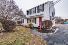 Retail for sale in Camillus, NY