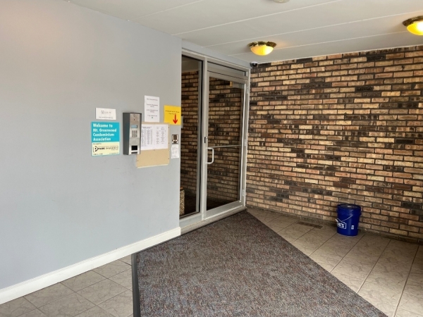 Listing Image #3 - Office for sale at 3838 W 111th Street, Chicago IL 60655