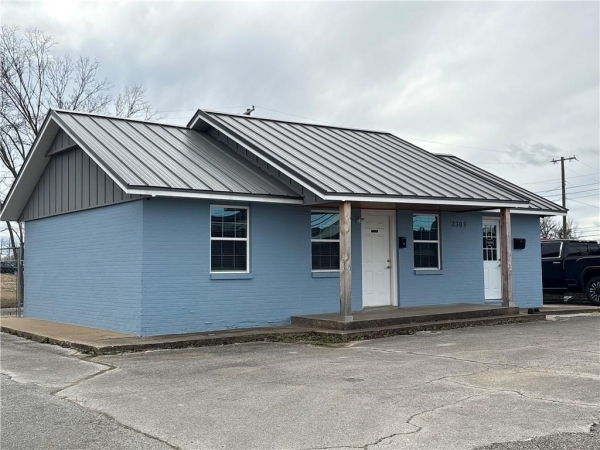 Listing Image #1 - Others for sale at 2303 Beacon Circle  DR, Rogers AR 72758