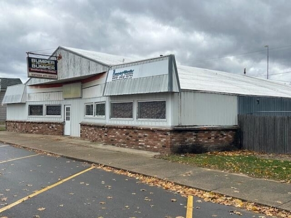Listing Image #1 - Retail for sale at 203 E Northern Avenue, Barryton MI 49305