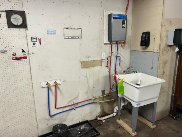 Listing Image #2 - Retail for sale at 203 E Northern Avenue, Barryton MI 49305