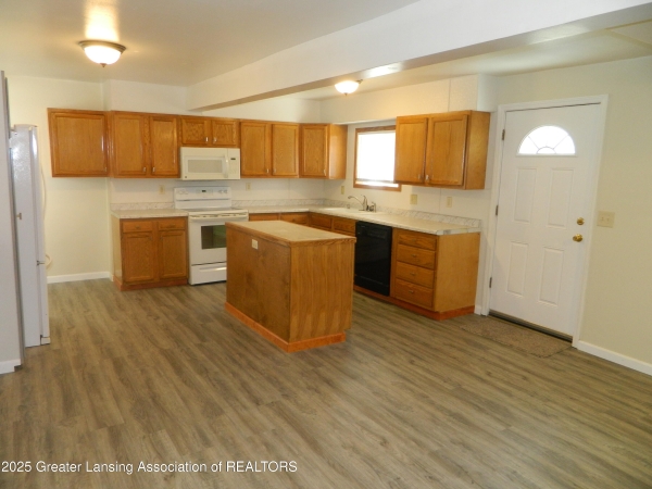 Listing Image #3 - Others for sale at 2936 Jolly Road, Okemos MI 48864