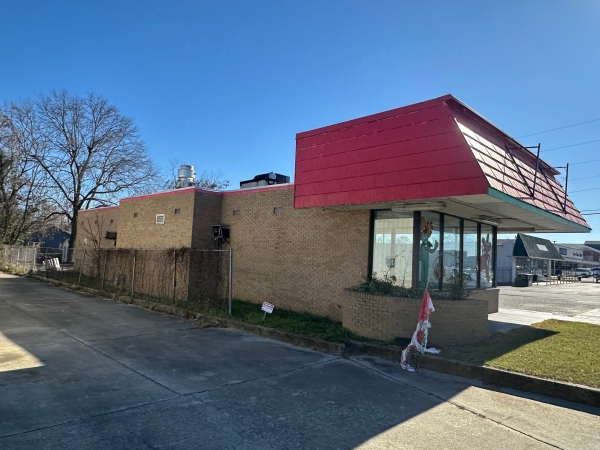 Listing Image #3 - Retail for sale at 401 N. Jefferson St., Dublin GA 31021