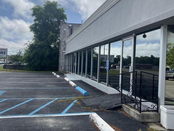 Listing Image #2 - Others for sale at 1524 Pass Road, Gulfport MS 39507