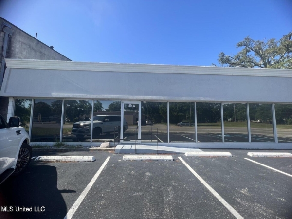 Listing Image #3 - Others for sale at 1524 Pass Road, Gulfport MS 39507