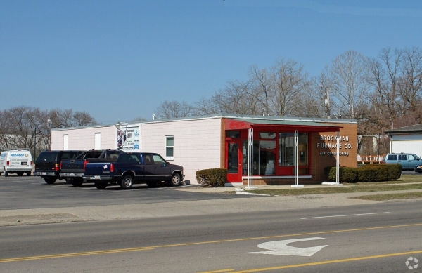 Listing Image #1 - Retail for sale at 745 N Bechtle Ave, Springfield OH 45504