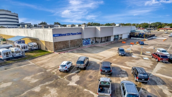 Listing Image #3 - Industrial for sale at 1309 E Red River St, Victoria TX 77901