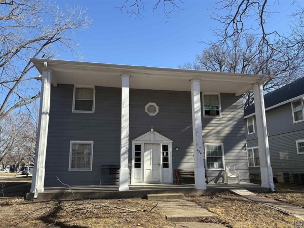 Listing Image #1 - Multi-family for sale at 622 Union St, Emporia KS 66801