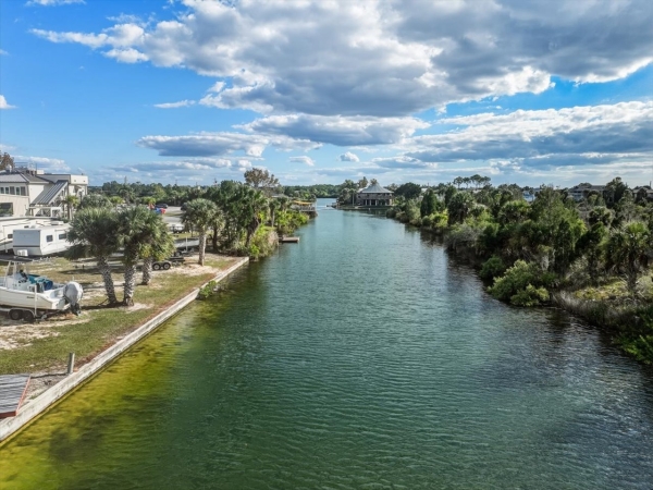 Listing Image #2 - Office for sale at 4001 Shoal Line Boulevard, Hernando FL 34607