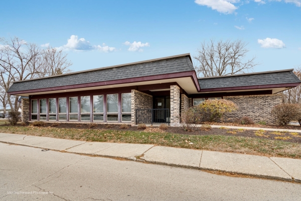 Listing Image #1 - Office for sale at 2829 Glenwood Avenue, Rockford IL 61101