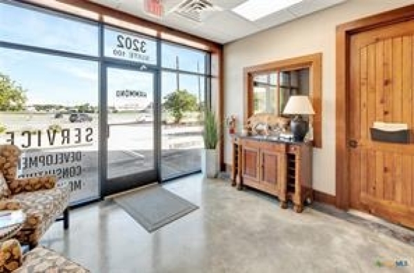 Listing Image #3 - Industrial for sale at 3202 Miori Lane, Victoria TX 77901